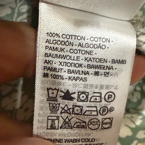 Levi's Floral Button-Up Blouse Size Small - Picture 2 of 4